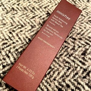 Innisfree Youth Enhancing Serum Mist with Black Tea (Face mist)